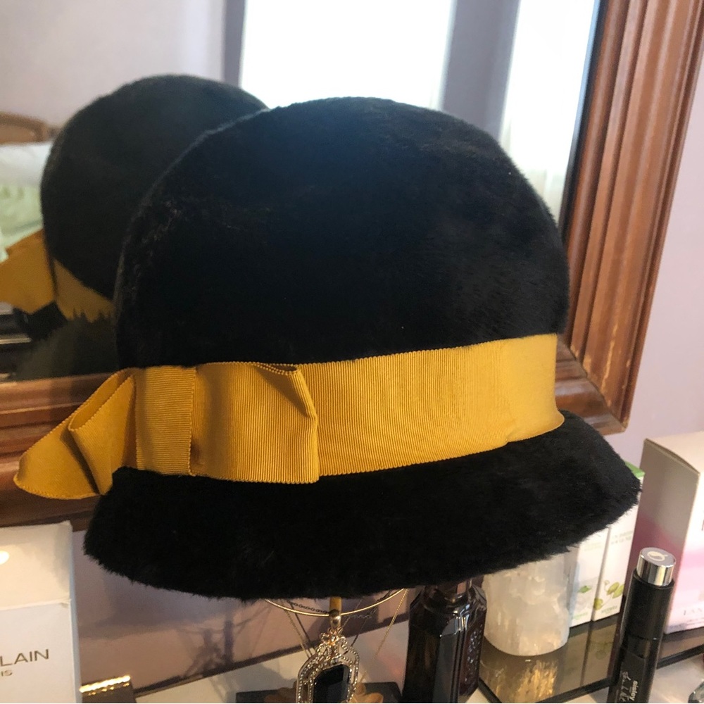 Cloche Hat Vintage 60's AMY NEW YORK Black Felt  Brim Body Made in Italy